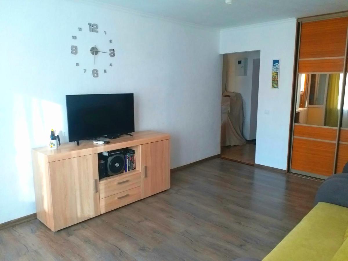 Kozzy Apartment In Kiev City Center Lu7 Exterior foto